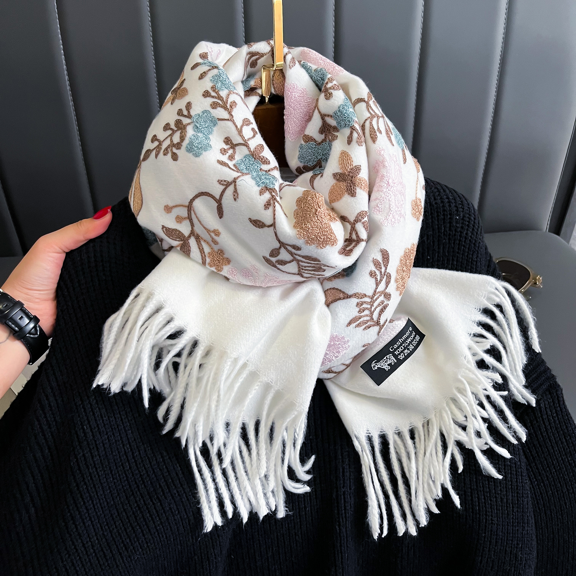 New Winter Warm Cashmere Scarf - Embroidery Pashmina recensione e prezzo