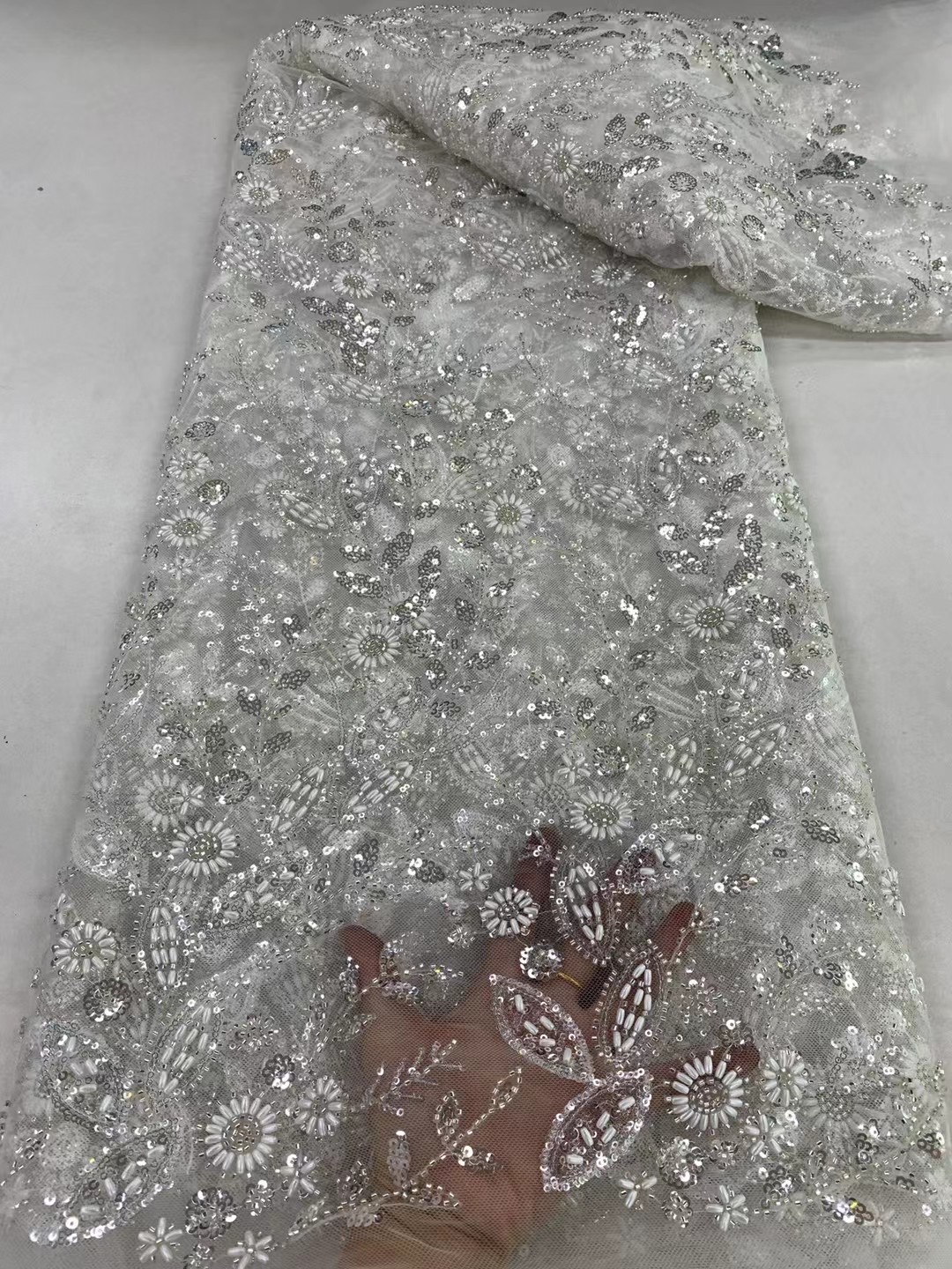 Gold French Beaded Lace Bride  - Embroidery Pashmina recensione e prezzo