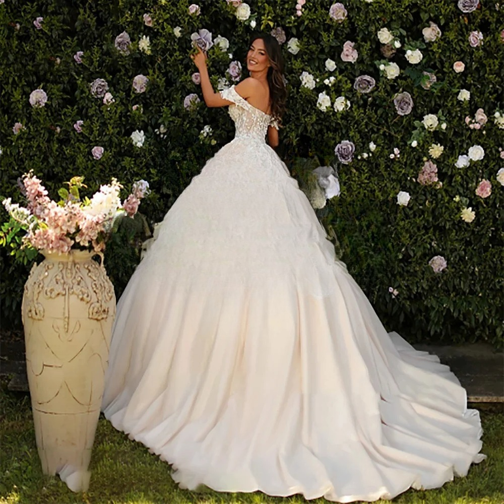 Customized Off Shoulder Beaded - Embroidery Online Design recensione e prezzo