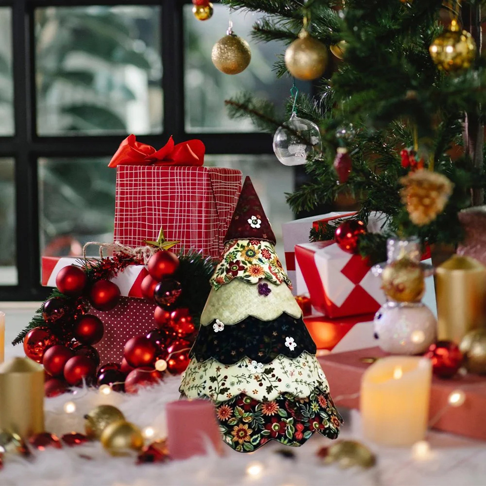 Xmas Tree Hand-made Templates  - Embroidery Xmas Kits recensione e prezzo