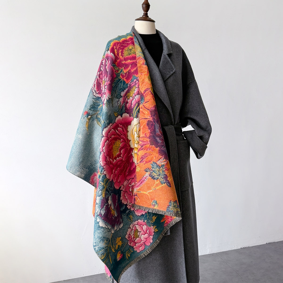 Warm Cashmere Scarf Women Shaw - Embroidery Pashmina recensione e prezzo
