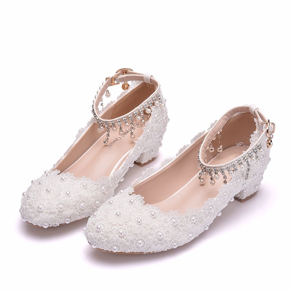 Women's Closed Toe Low Chunky  - Embroidery White recensione e prezzo