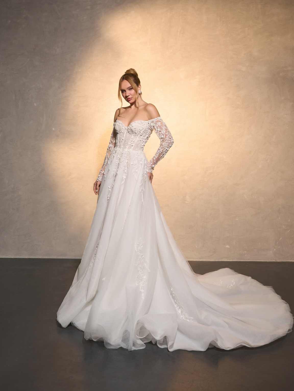 Elegant Wedding Dress A-Line L - Embroidery Online Design recensione e prezzo