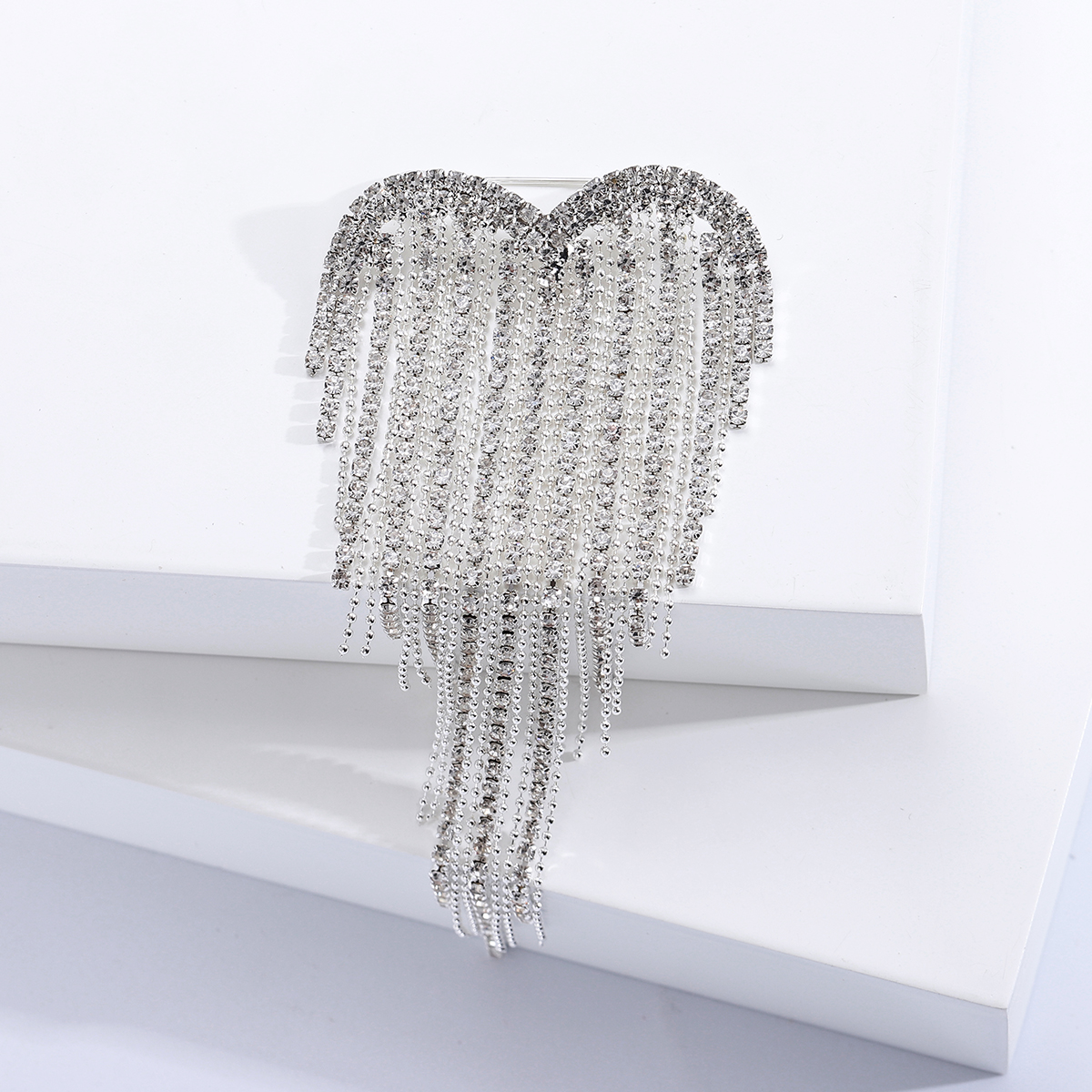 Stylish Rhinestone Love Brooch - Embroidery Wallet recensione e prezzo
