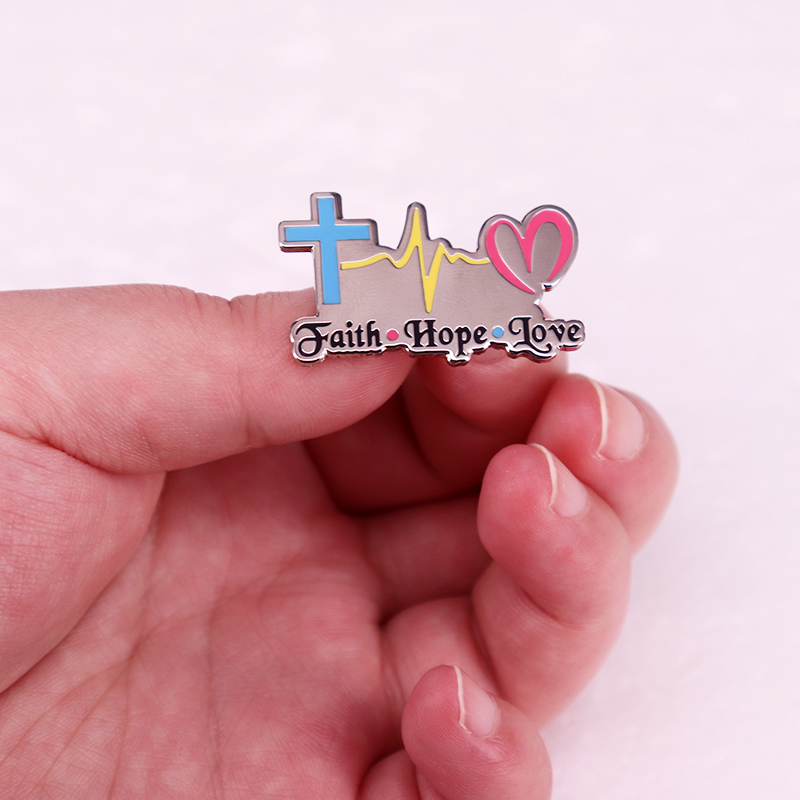 Faith Hope Love Badge Religiou - Embroidery Jesus recensione e prezzo