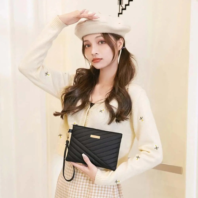 Stylish Women's Small Leather  - Embroidery Wallet recensione e prezzo