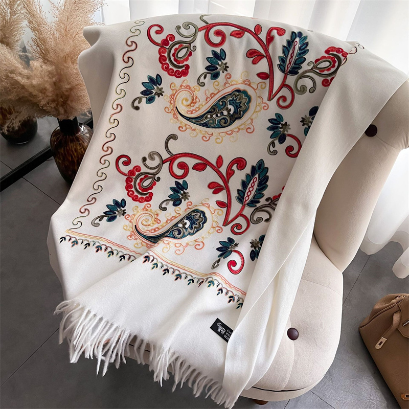 2024 Fashion Scarf Winter Thic - Embroidery Pashmina recensione e prezzo