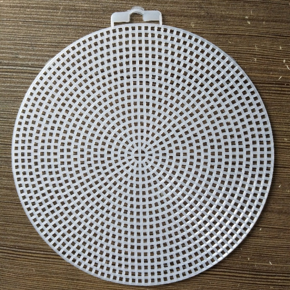 5 Pieces 14.7cm Round Plastic  - Embroidery In The Piece recensione e prezzo