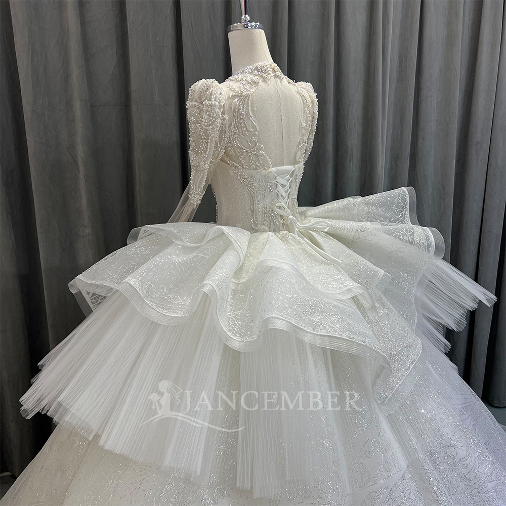 High Neck Chic Wedding Dress C - Embroidery Organza recensione e prezzo