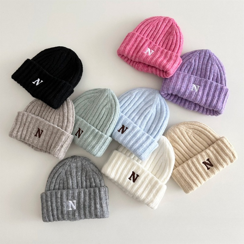 Korean Style Kids Knit Beanie  - Embroidery Letter N recensione e prezzo