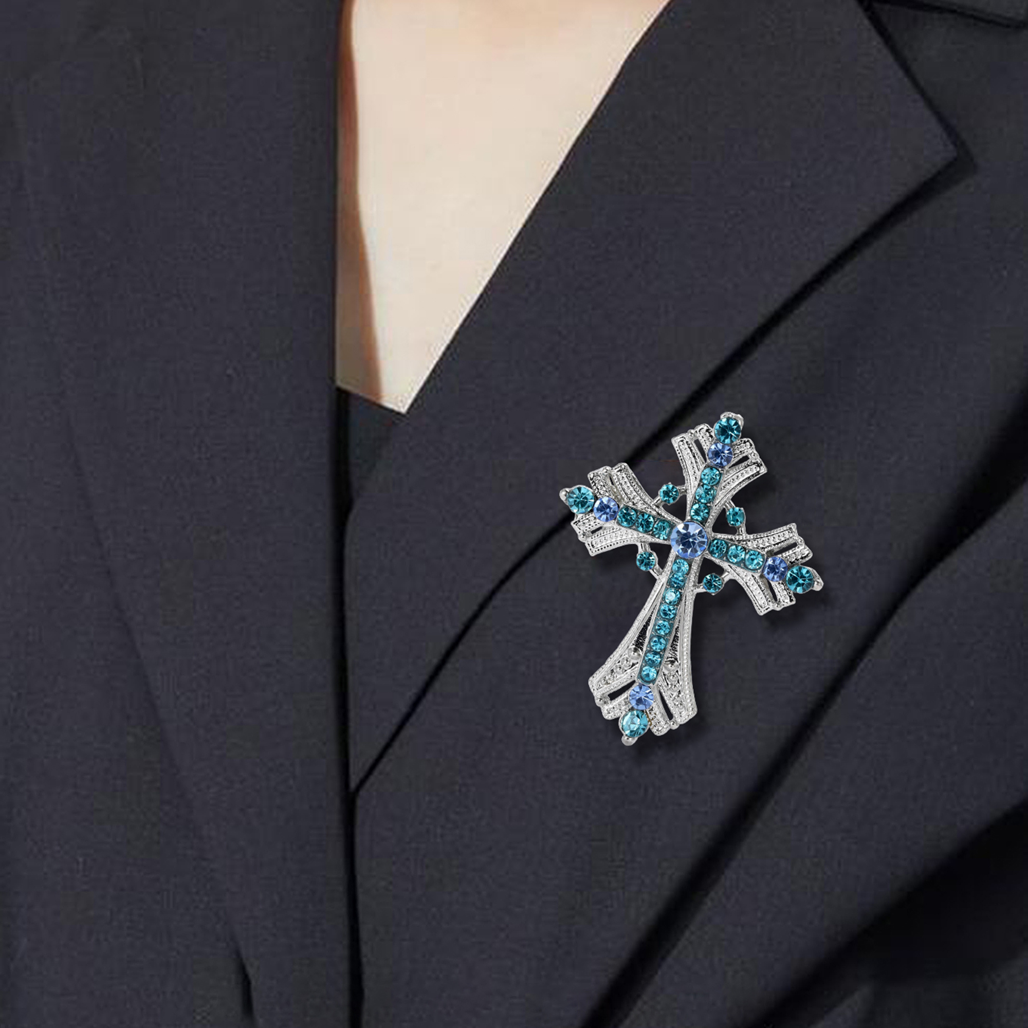 Light Luxury Cross Brooch for  - Embroidery Jesus recensione e prezzo