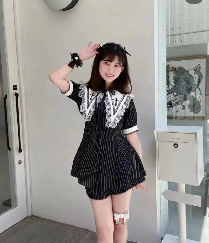 Embroidered Black Suit Mass-Pr - Embroidery Ribbon recensione e prezzo