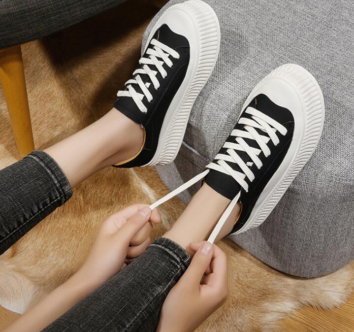 New Women's Sneakers Thick-sol - Embroidery White recensione e prezzo