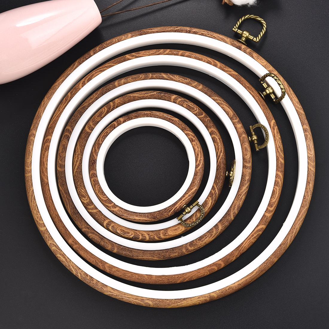 Imitated Wood Round,Oval Diffe - Embroidery Hoop Stand recensione e prezzo