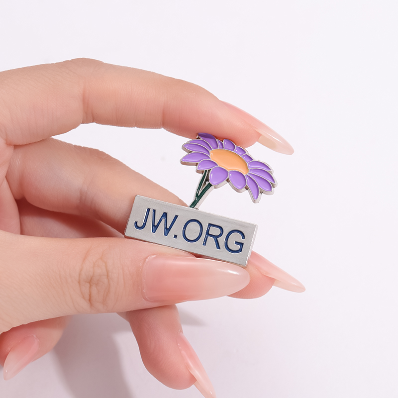 JW.ORG Jesus Flower Enamel Pin - Embroidery Jesus recensione e prezzo