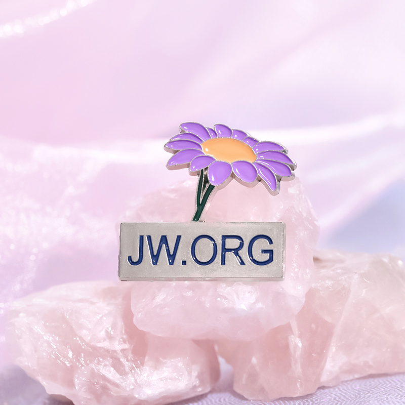JW.ORG Jesus Flower Enamel Pin - Embroidery Jesus recensione e prezzo