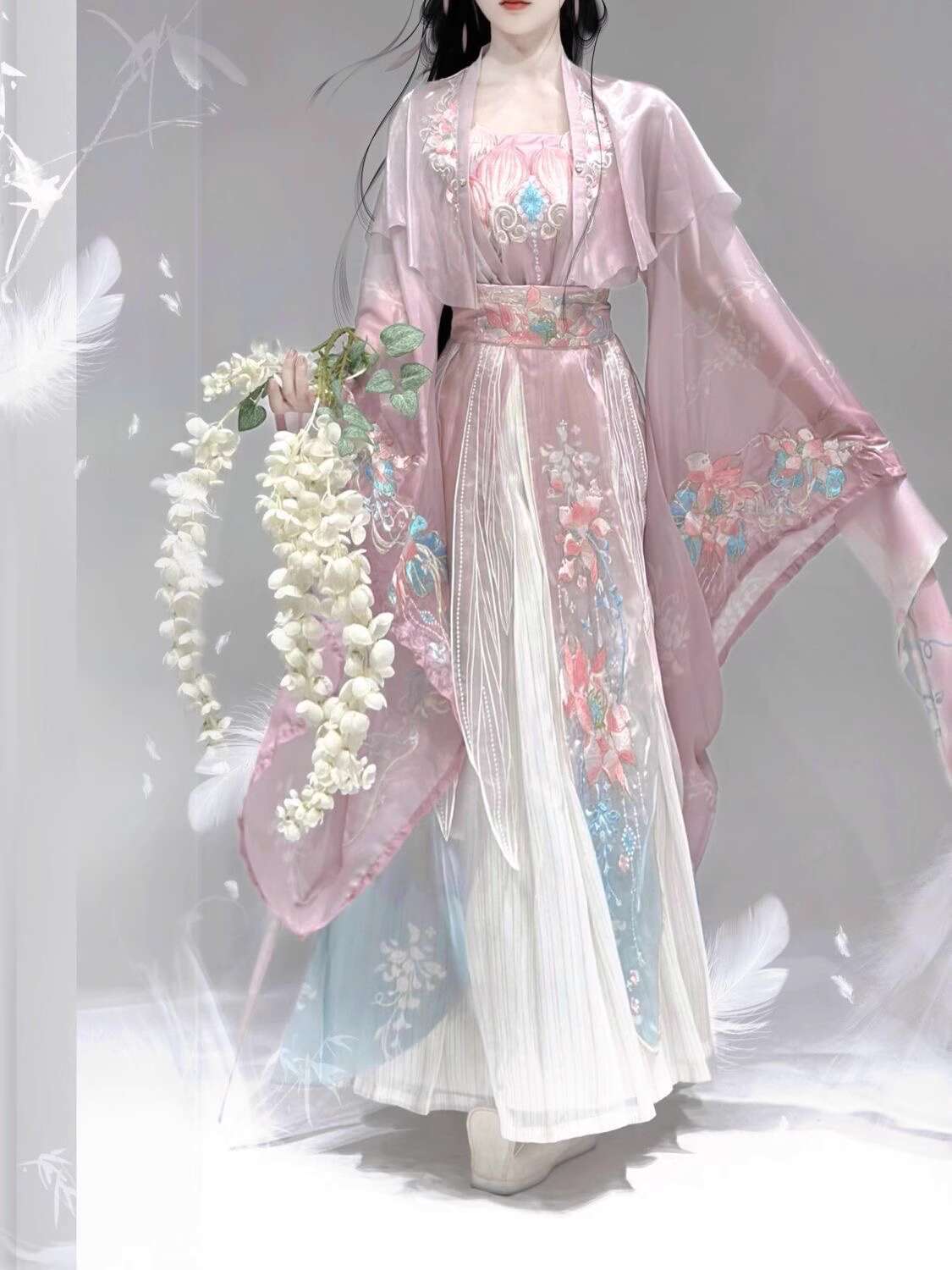 New Hanfu Wei Jinfeng Heavy In - Embroidery In The Piece recensione e prezzo